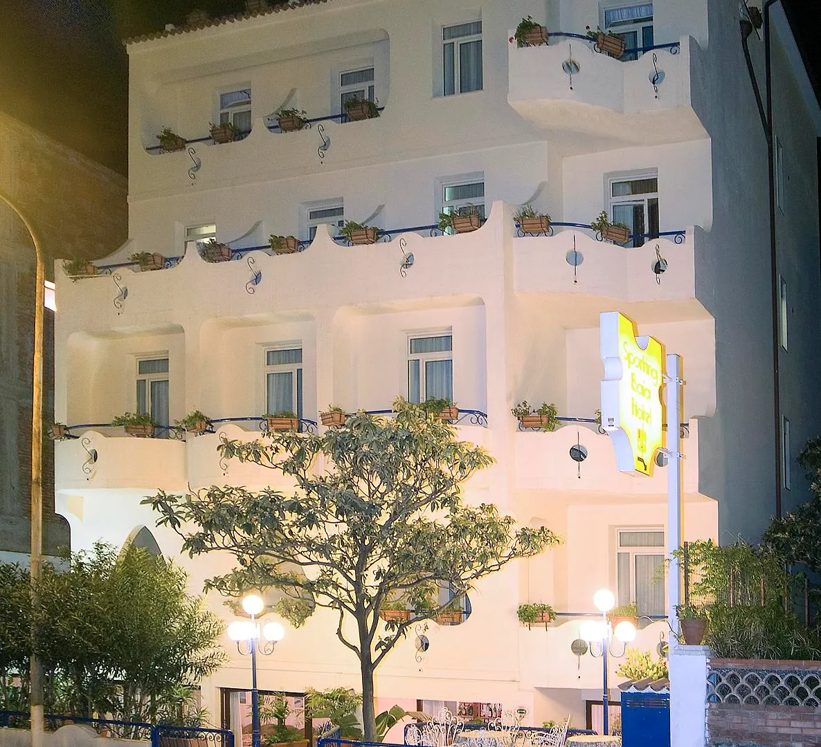 Villa Athena Giardini-Naxos Hotel