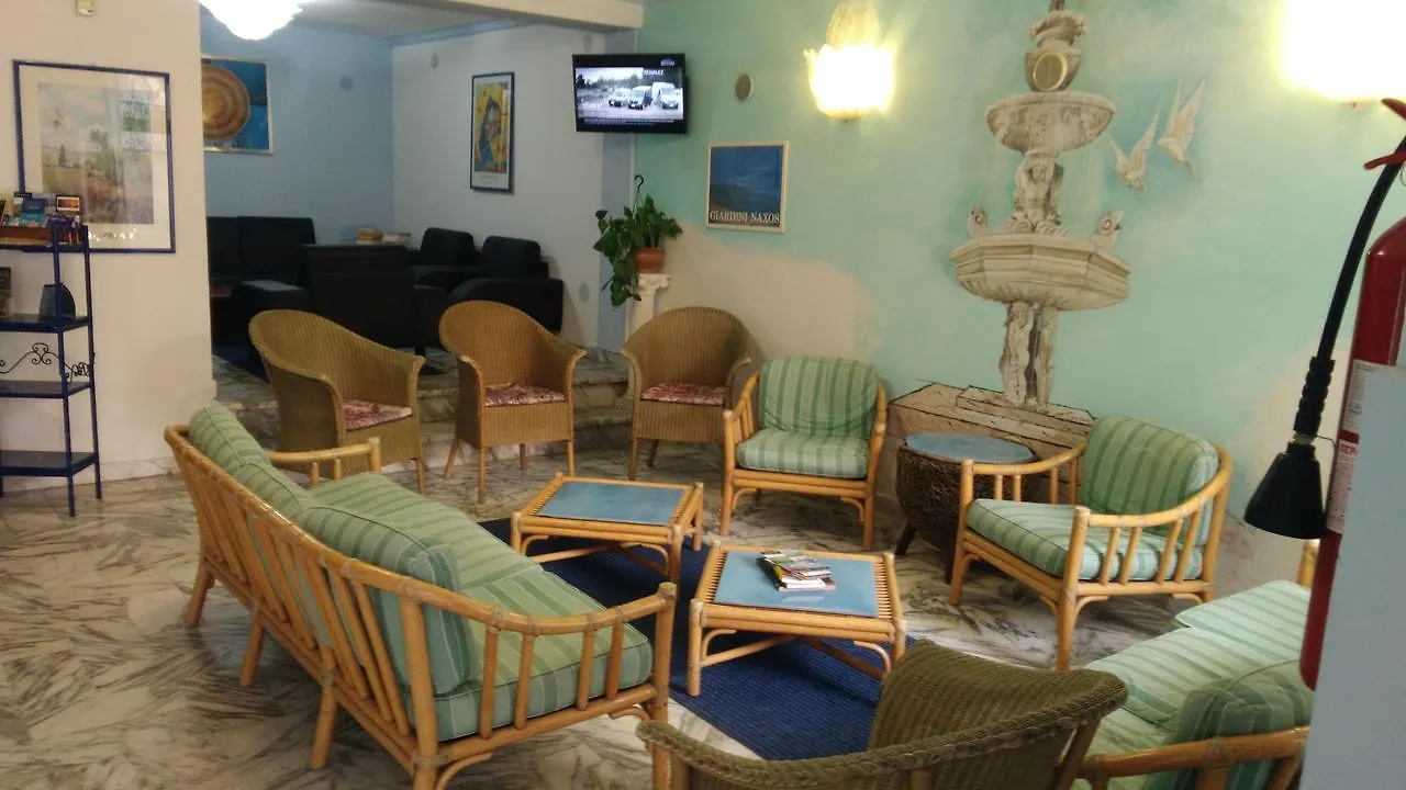 *** Hotel Villa Athena Giardini-Naxos Italië